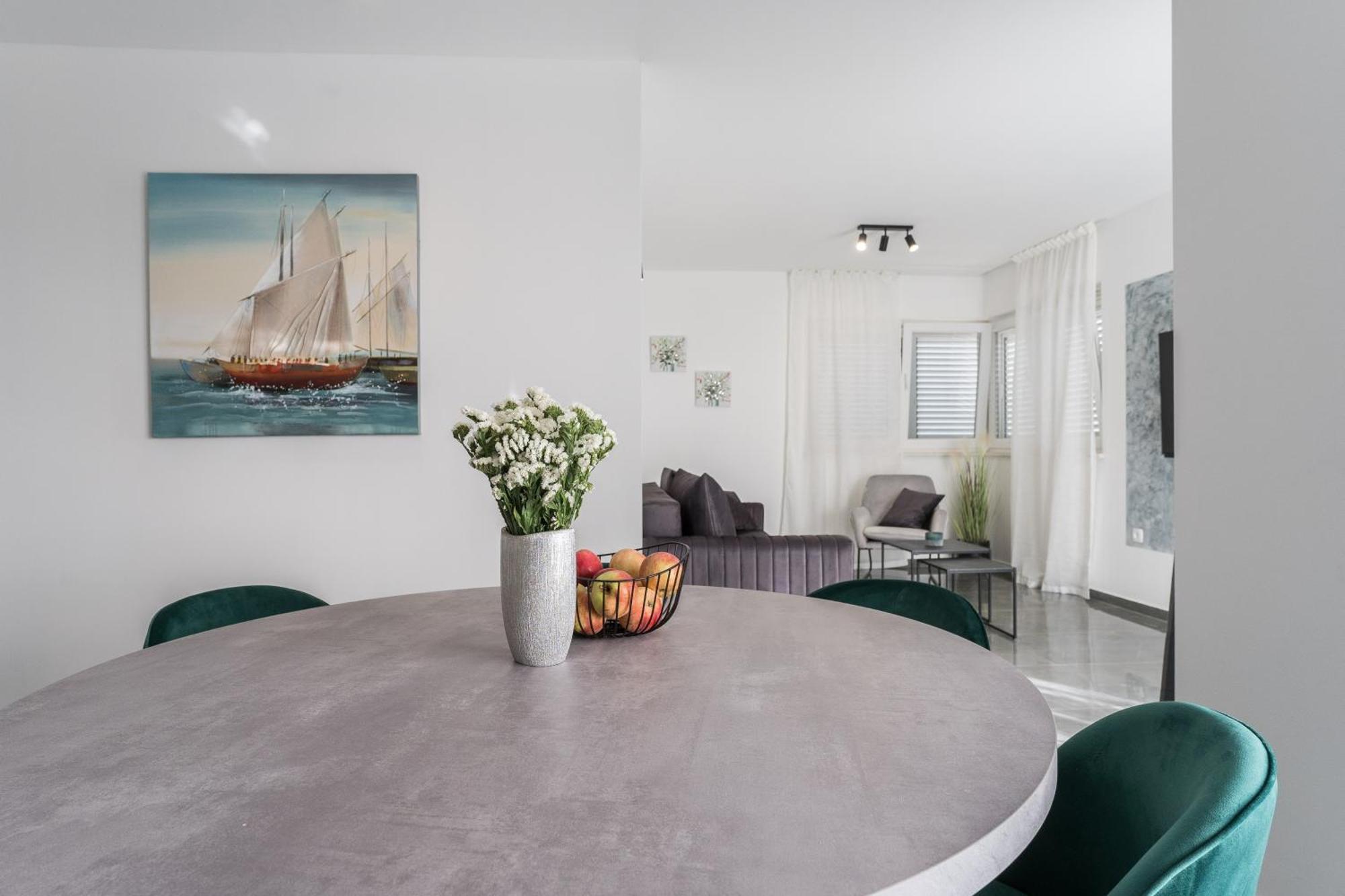 Luxury D Apartments Bibinje Bilik gambar