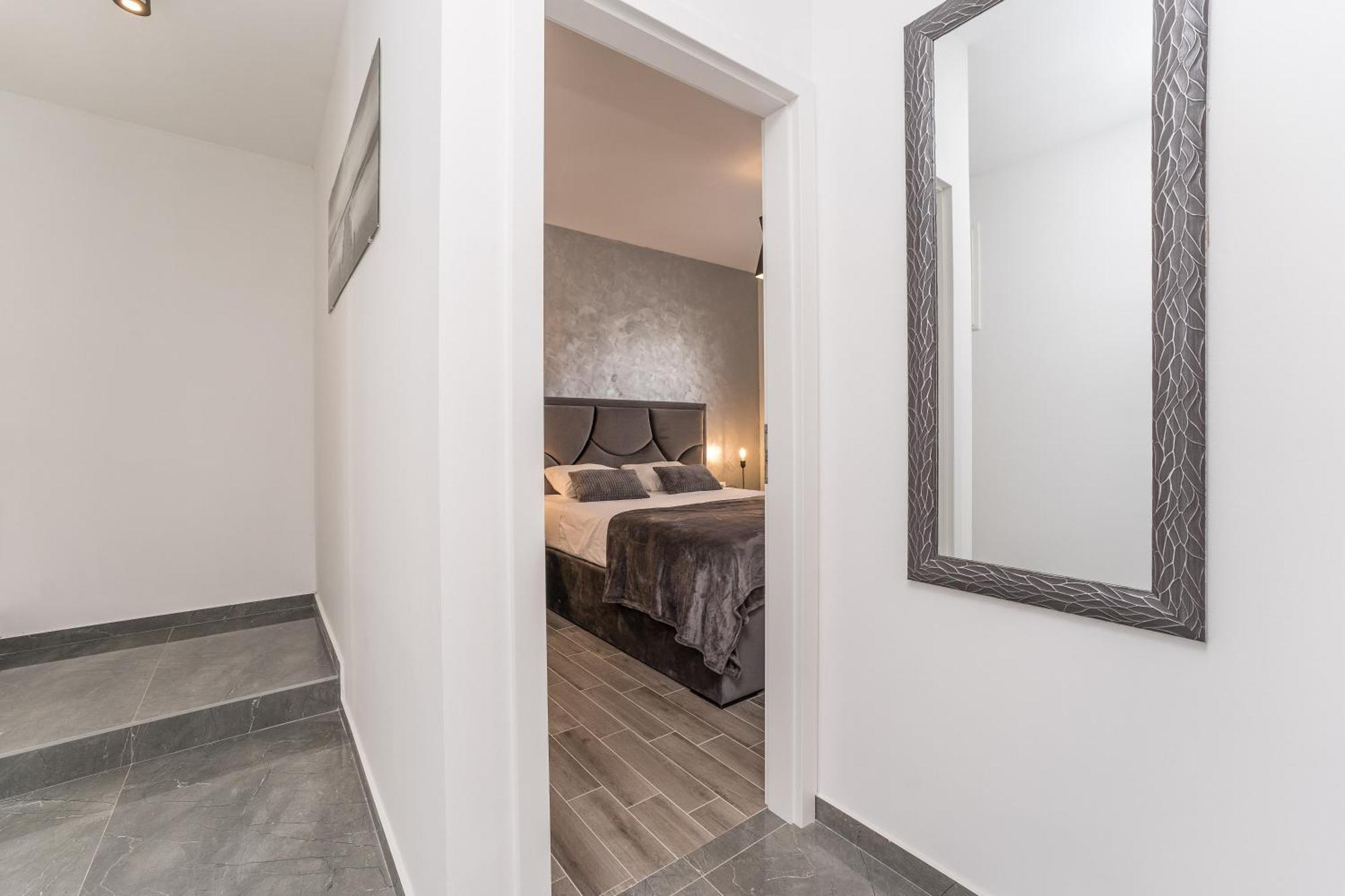 Luxury D Apartments Bibinje Bilik gambar